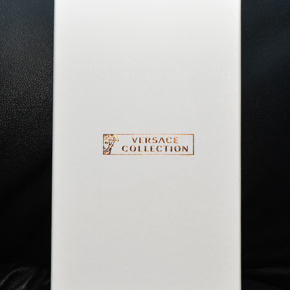 Versace Wallet - Picture 3 of 8